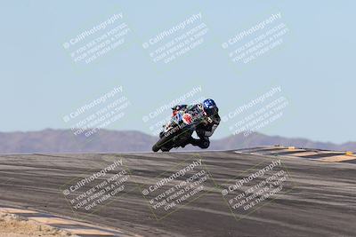 media/Dec-07-2025-CVMA (Sun) [[3e7d2de5dc]]/Race 7-Formula Lightweight Twins Shootout/